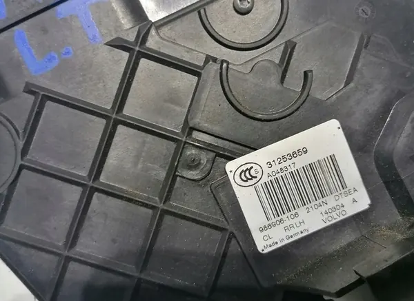 VOLVO V70 Linke Hintertürschloss 31253659 image 2