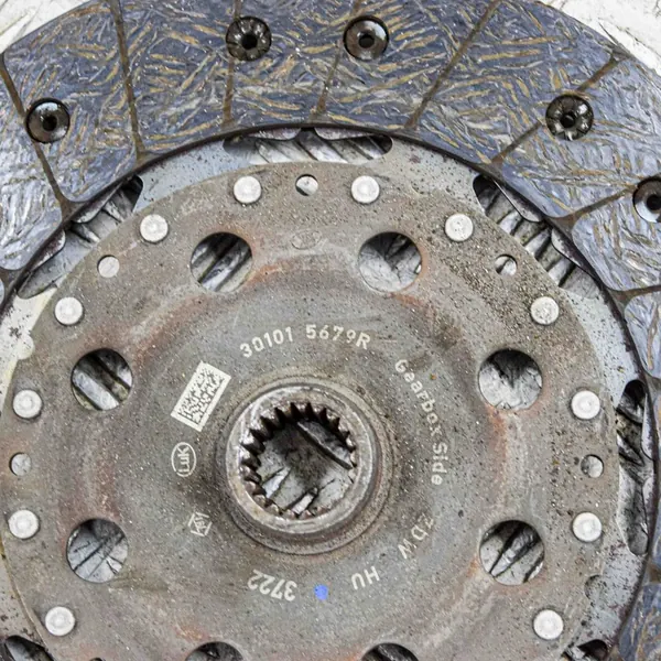 Conjunto de embreagem Mercedes-Benz Vito Tourer (W447) 1.6L OEM 301015679R image 8