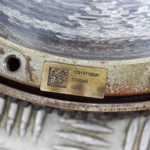 Conjunto de embreagem Mercedes-Benz Vito Tourer (W447) 1.6L OEM 301015679R image 9