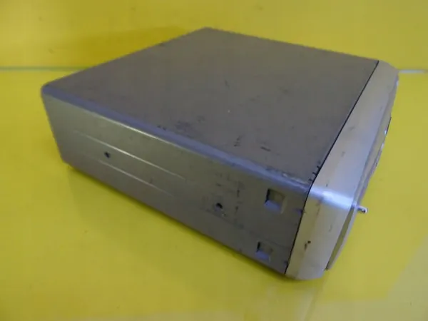 Audi CD/DVD-Wechsler OEM DRC11788 für A4 B5 image 4