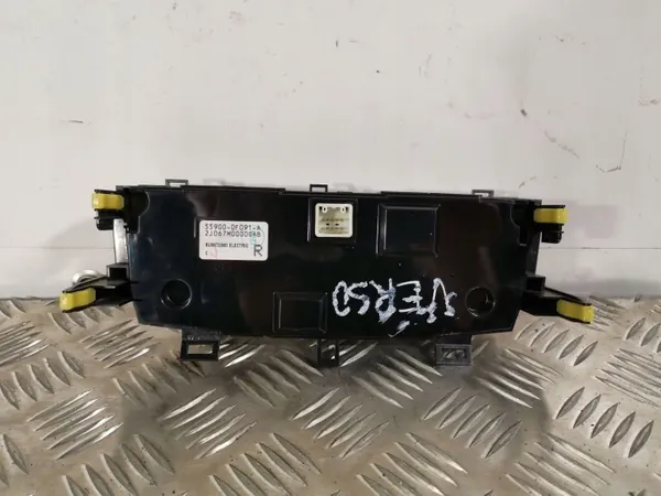 Toyota Klimaanlagen-Panel OEM 559000F091 - Gebraucht image 3