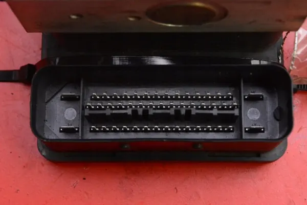ABS-pumppu OEM 6760265 MINI Cooper R50 1.6 16V:lle image 8