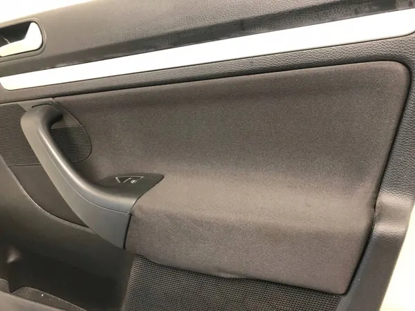 OEM 1K4867012BILI Dörrpanel Fram Höger VW Golf image 4