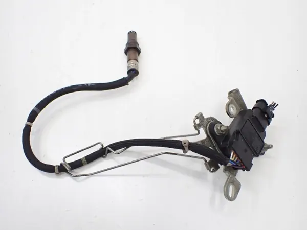 Sensor NOx OEM 89463-71040 para Toyota Hilux 2.8 D-4D image 2