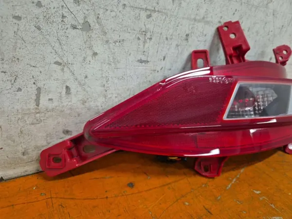 Feu antibrouillard arrière gauche OEM 92405-N7020 Hyundai Tucson image 4