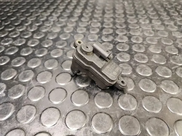 Motor de tampa de combustível VW PASSAT B7 ALLTRACK 2.0L image 5