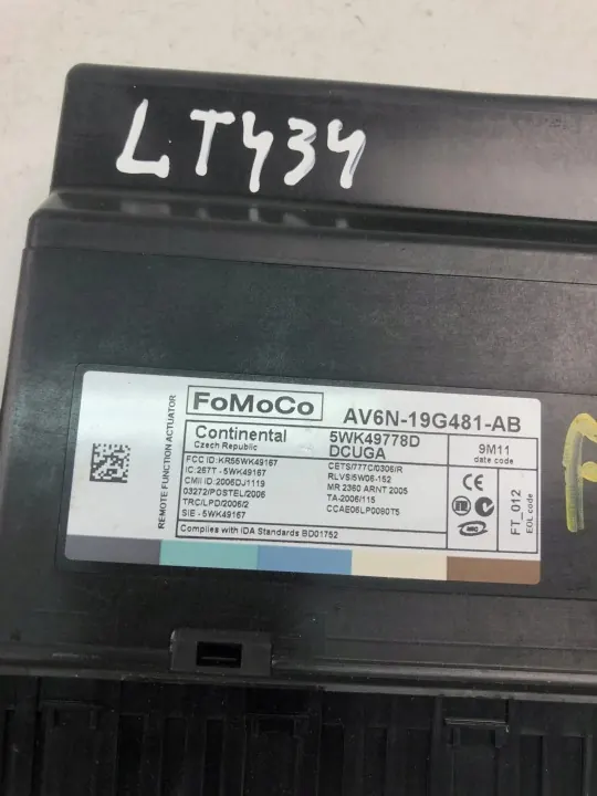 Ford Kuga II Mukavuusmoduuli OEM AV6N19G481AB image 4