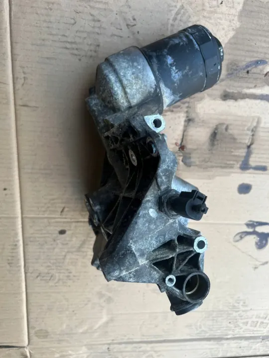 Oljefilterhus Bas OEM 07D115911J för Audi A8 D3 image 7