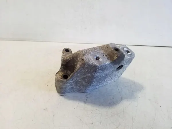 Vaihteiston Kiinnike OEM 1K0199117CF Skoda Scala image 3