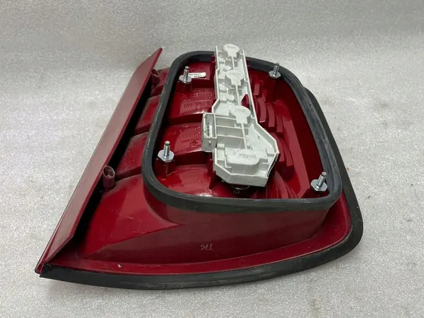 Lámpara Trasera Izquierda Skoda Fabia I image 2