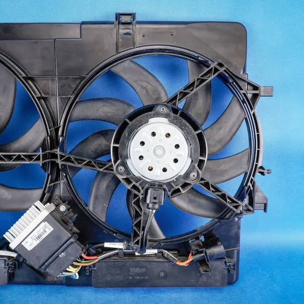 Jäähdyttimen tuulettimen ohjain Audi A4 A5 A6 8K0121003AD image 5