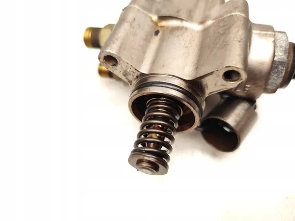 Hochdruckkraftstoffpumpe Audi A5 S5 quattro 079127025G image 5