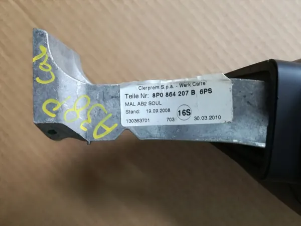 Audi A3 8P Käsinoja OEM 8P7864207B Musta Nahka image 5