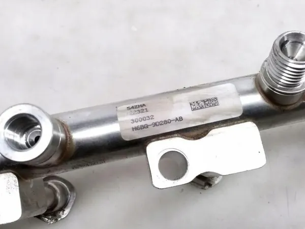 Einspritzschiene Ford Puma OEM H6BG-9D280-AB image 5