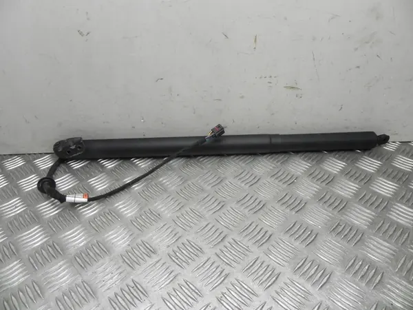Hyundai Kaasujousi OEM 81770-D3100 Tucson 2017 image 2