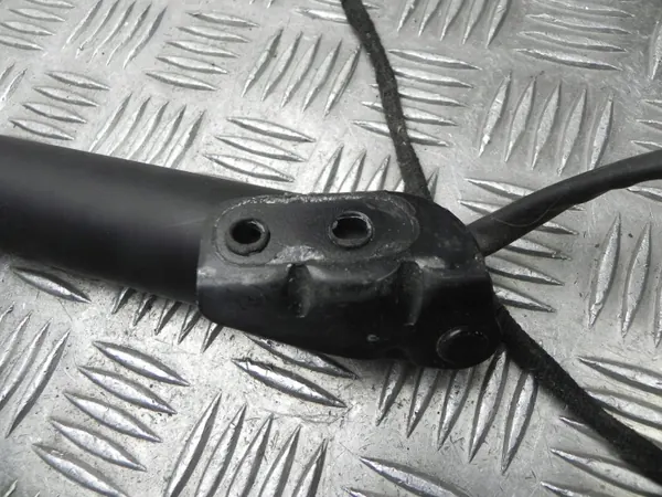 Hyundai Kaasujousi OEM 81770-D3100 Tucson 2017 image 3