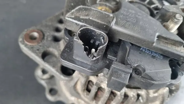 VW T4 LT II 2.5 TDI Alternator image 3