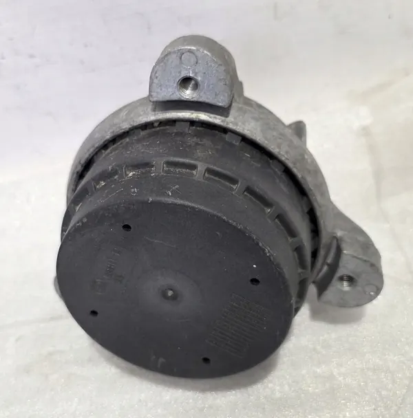 Cojín de montaje de motor derecho BMW F07 F10 F11 - 6785602 image 4