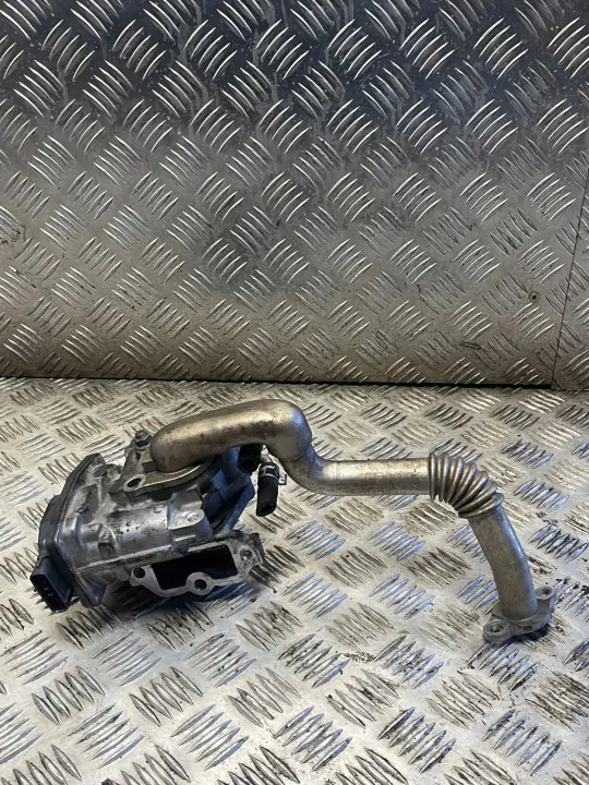 Toyota EGR-ventil OEM 258000R010 - Begagnad image 2