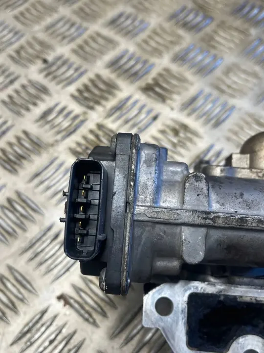 Toyota EGR-ventil OEM 258000R010 - Begagnad image 3