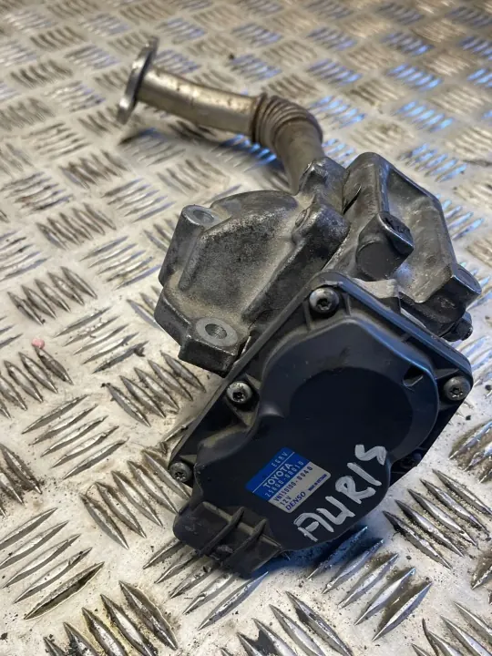 Toyota EGR-ventil OEM 258000R010 - Begagnad image 6