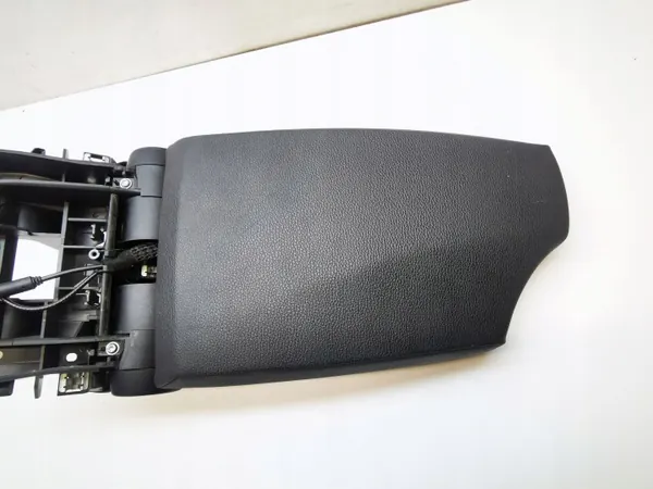 Accoudoir OEM 9160935 pour BMW 1 Coupé E82 2.0L Diesel image 9