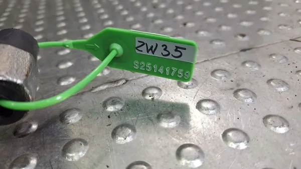 Volkswagen Tiguan 2022 Hintere Bremszange image 7