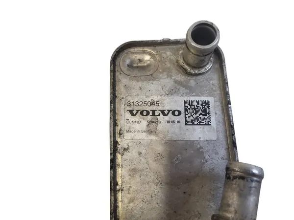 Ölkühler VOLVO V70 III 2.4L Diesel 2015 31325045 image 2