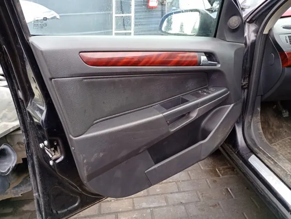 Opel Astra H 04-10 Vänster Sidolist OEM MM-0203-20 image 3