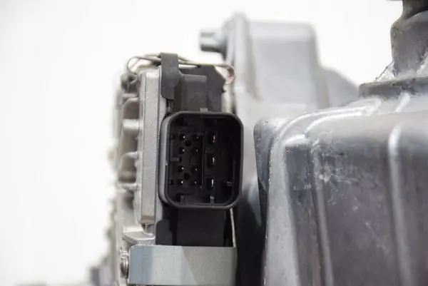 BMW G20 G22 G30 G11 G01 G05 Caja de Distribución VTG image 9