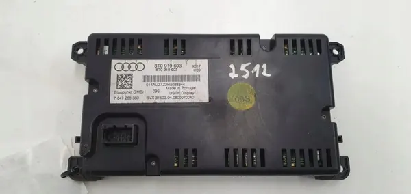 Audi A4 Navigatiescherm OEM 8T0919603 Gebruikt image 3
