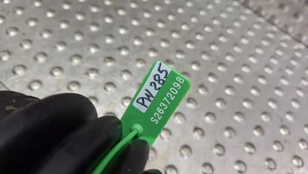 Linke Vorderachswelle OEM S26372098 - Gebraucht image 6