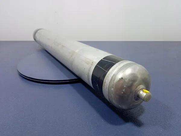 JEEP GRAND CHEROKEE WK2 RÉSERVOIR D'AIR 68064343AC image 2