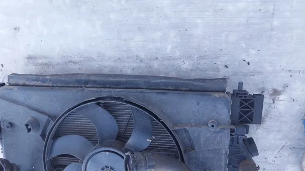 OPEL ASTRA IV J 1.6 CDTI Kylarrubrik Fläktmontering 13360890 image 10