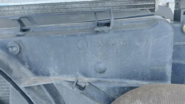 OPEL ASTRA IV J 1.6 CDTI Kylarrubrik Fläktmontering 13360890 image 8