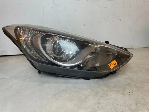 Hyundai OE 92102-A6020 reflector image 2