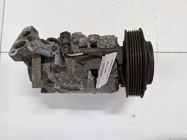 Compressore aria condizionata Renault OE 926008209R image 2