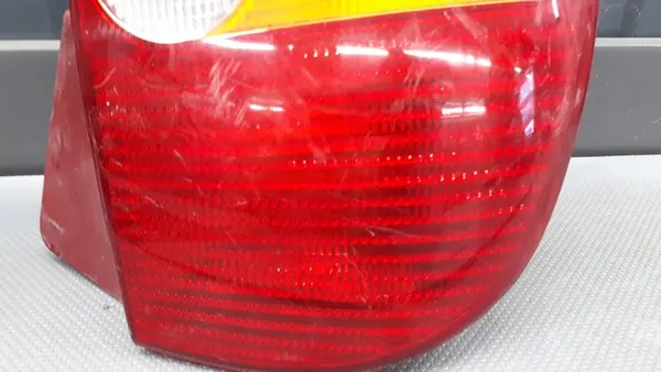 Luz trasera derecha Fiat Palio 46537830 image 4