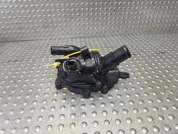 Carcasa de termostato A2822033300 Nissan Qashqai Juke 1.0 TB image 3