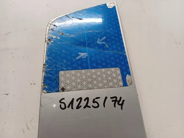 VW TRANSPORTER T6 Tapa de Combustible 7E0809905 image 3