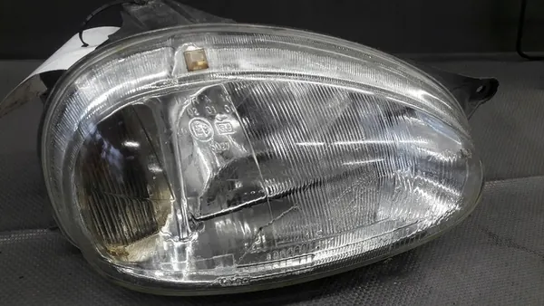 Faros derecho Opel Corsa B Valeo 90444785 image 3