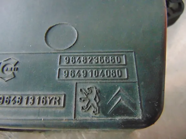 Guincho Roda Sobressalente Peugeot 307 OEM 9648236680 image 4