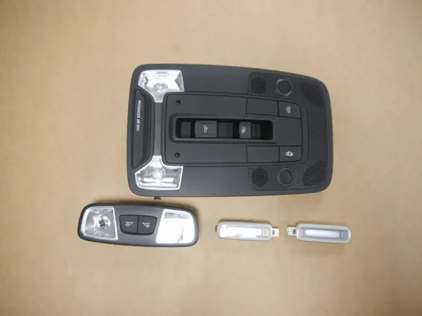 Audi Q3 83A Plafonniers LED OEM 81A947135T 6PS image 2