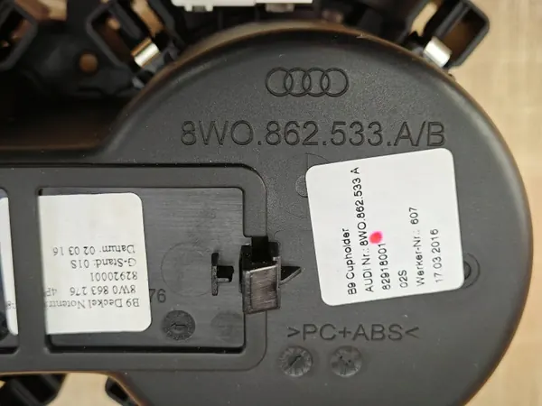 Audi dryckeshållare med belysning OEM 8W0862533A image 6