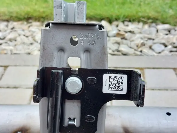 Cadre de tableau de bord OEM 3G1858514 VW Passat B8 image 5