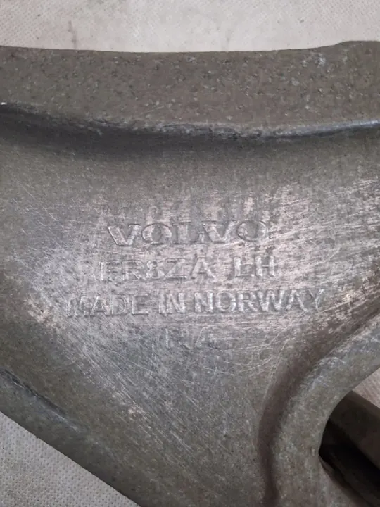 VOLVO S90 V90 II Braccio Oscillante Sinistro 31360831 image 3