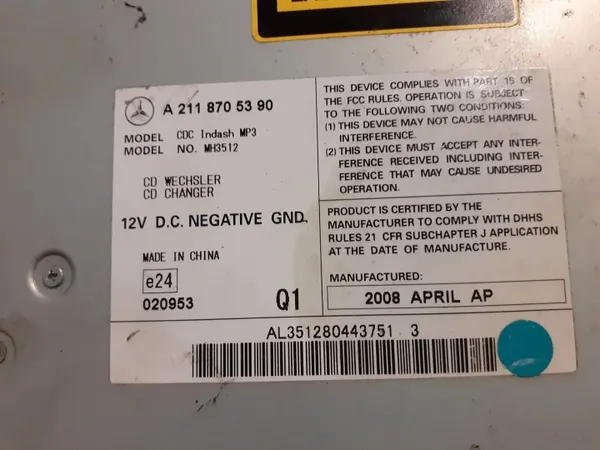 Changer CD OEM 257 pour Mercedes-Benz CLS (C219) image 6