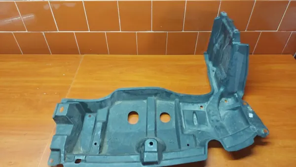 Toyota OE Motoronderklep Links voor Yaris III 14-20 image 2