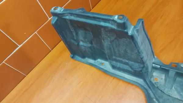 Toyota OE Motoronderklep Links voor Yaris III 14-20 image 6