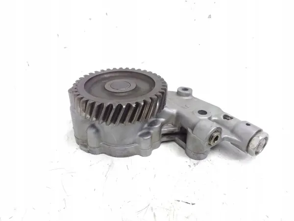Bomba de aceite usada OEM JUR232626 Mitsubishi Pajero image 3